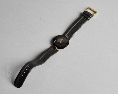 RADO
quartz watch in brushed metal and black...