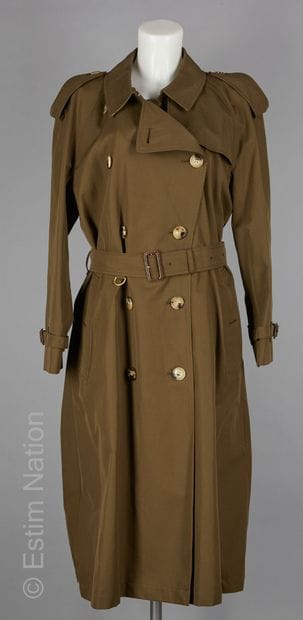 BURBERRY
TRENCH COAT in khaki cotton gabardine,...