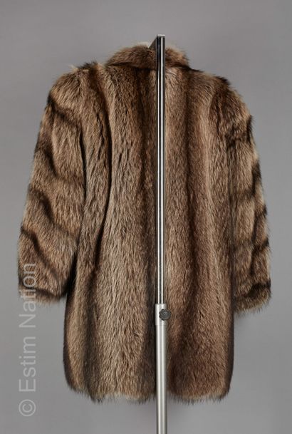 GUY LAROCHE vintage

Coat in natural marmot,...