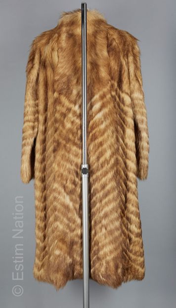 ANONYME Vintage 
7/8th coat in herringbone...