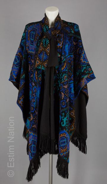 Jean Louis SCHERRER Boutique
CAPE in fringed...