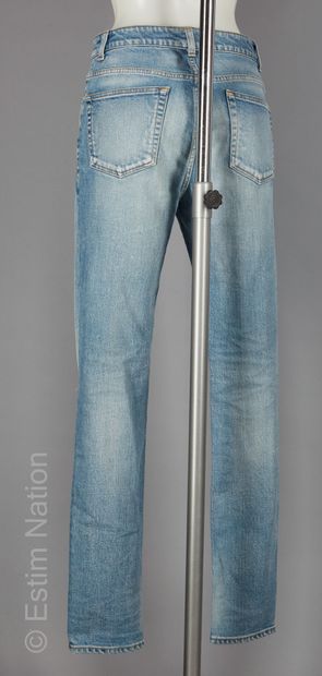 SAINT LAURENT PARIS (2019)
Light blue denim...