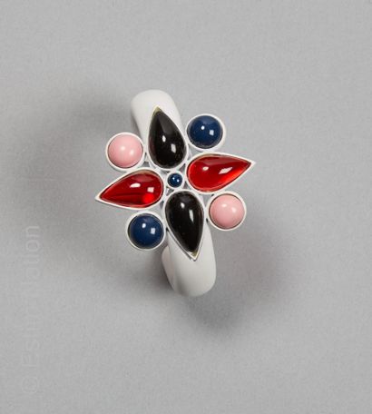 LOUIS VUITTON
BRACELET in metal and white...