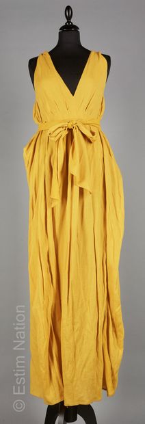 VANESSA BRUNO, ZARA
Long dress in viscose...