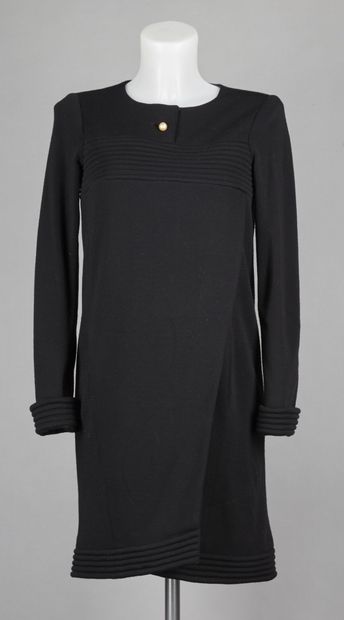 CHANEL (COLLECTION AUTOMNE HIVER 2012/13)
Black...