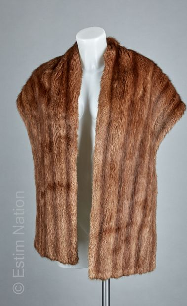 ANONYME Vintage 
DEUX ETOLES en vison dont...