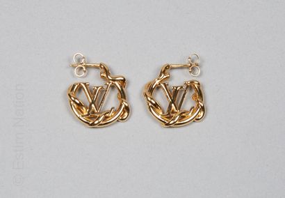LOUIS VUITTON
PAIRE DE PENDANTS D'OREILLES...