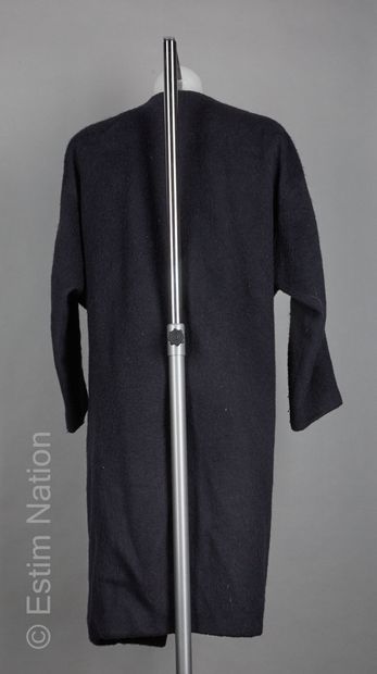 MAJE
MANTEAU en mohair mélangé encre, parementures...