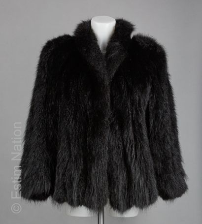 L. GEAY

VESTE en castor du canada lustré...