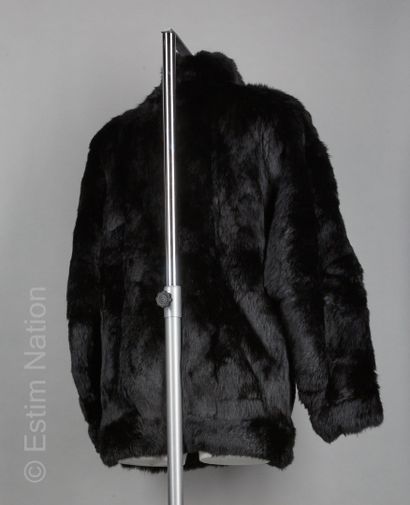 ANONYME Vintage 
MANTEAU d'inspiration bomber...
