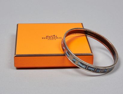 HERMES
JONC en métal palladié émaillé d'un...