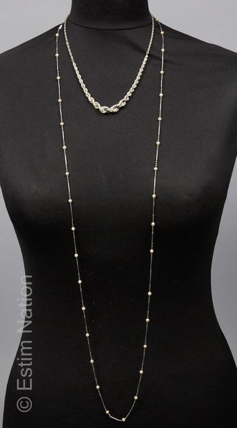 ANONYME Vintage 
ENSEMBLE en argent comprenant...