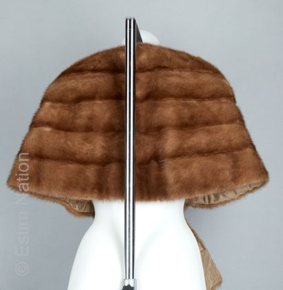 Pierre BALMAIN haute couture
ETOLE en vison...
