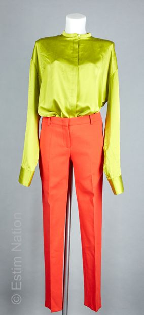 HAIDER ACKERMANN, EMILIO PUCCI
BLOUSE en...