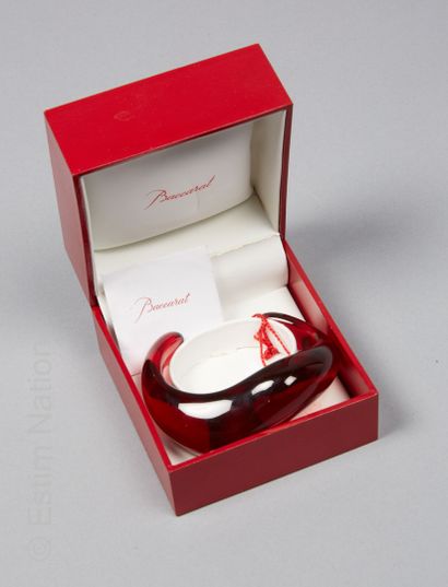 BACCARAT
BRACELET mouvementé en cristal teinté...