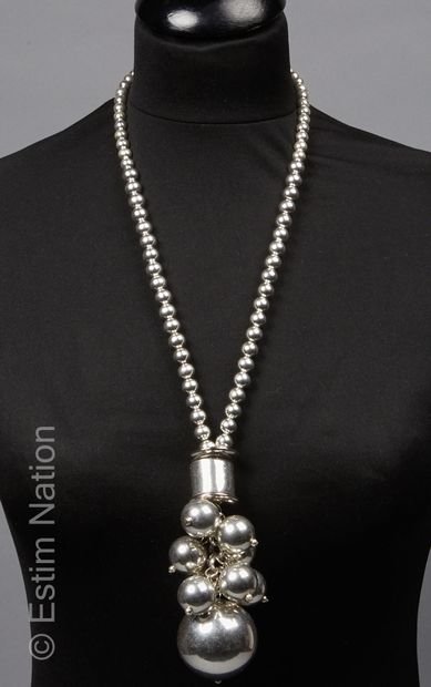 COLLIER VINTAGE
Important collier composé...