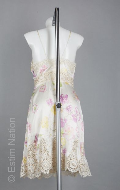 VALENTINO
ROBE COMBINAISON en satin de soie...