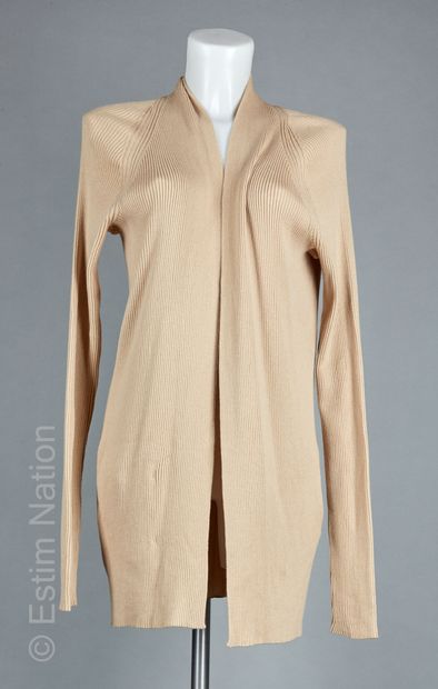 Haider ACKERMANN
DEUX LONGS GILETS en laine...