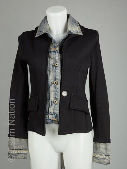 SCARLETT ROSS, ANONYME
VESTE en satin polyester...