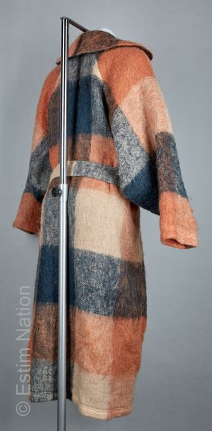CHANTAL THOMASS VINTAGE
MANTEAU en mohair...