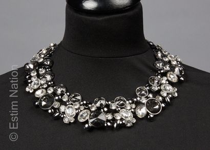 COLLIER D'APPARAT FANTAISIE
Collier articulé...