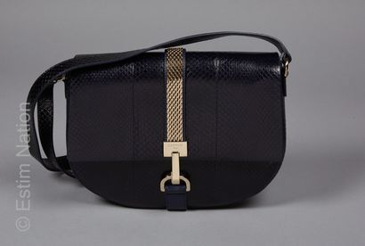 LANVIN
BESACE en serpent élaphe marine, rabat...
