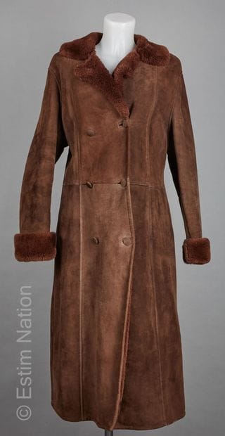 ANONYME
MANTEAU en mouton lainé retourné...