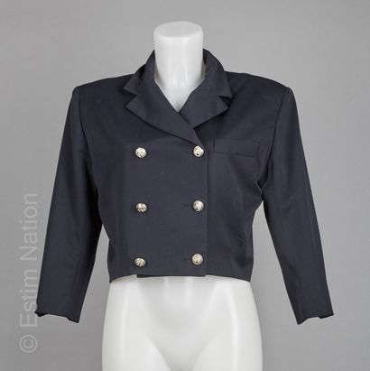 DANIEL HECHTER, EMILIO PUCCI, SONIA RYKIEL
VESTE...