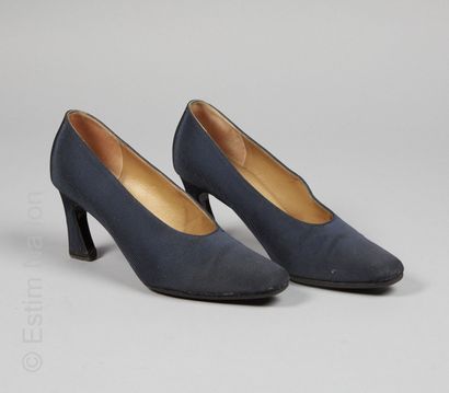 YVES SAINT LAURENT COUTURE VINTAGE
PAIRE...