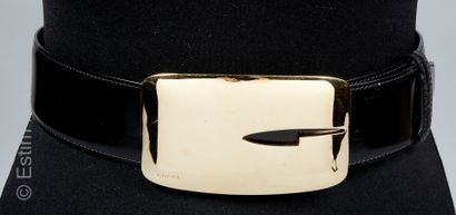 GUCCI
LARGE CEINTURE en veau glacé noir,...