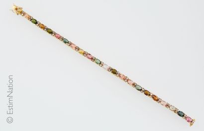 BRACELET VERMEIL TOURMALINES ET TOPAZES
Bracelet...