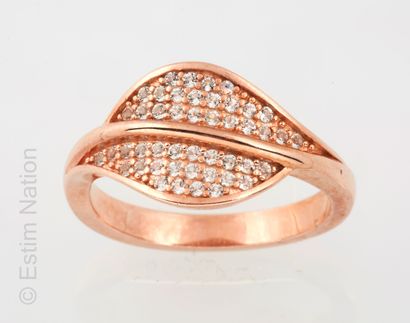 BAGUE VERMEIL ET TOPAZES
Ring in vermeil...