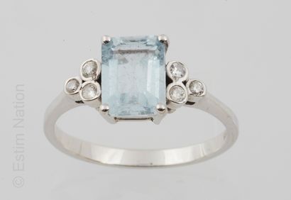 BAGUE EN OR TOPAZE ET DIAMANTS
Ring in white...