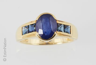 BAGUE VERMEIL ET SAPHIR
Ring in vermeil (925...