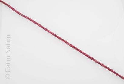 COLLIER RUBIS
Necklace made of faceted flat...