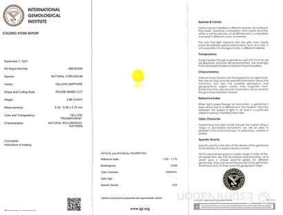 SAPHIR JAUNE SUR PAPIER ET CERTIFICAT
A round...