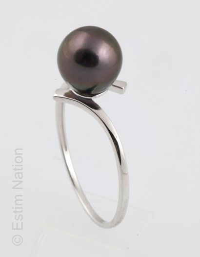 BAGUE OR PERLE TAHITI 
Ring in 18K white...