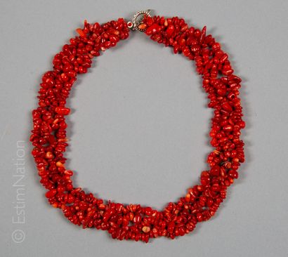 COLLIER RACINE DE CORAIL 
Twisted necklace...