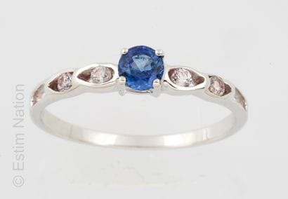 BAGUE OR ET SAPHIR
Ring in white gold 9K...