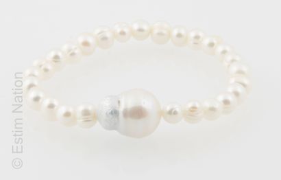 BRACELET PERLES
Stretchable bracelet made...
