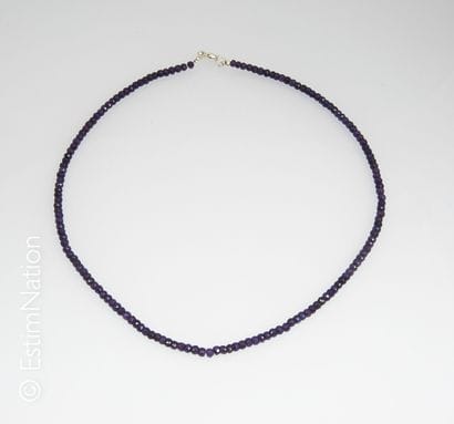 COLLIER SAPHIR
Necklace made of faceted beads...