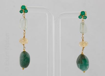 BOUCLES D'OREILLES EMERAUDES CITRINE
Pair...