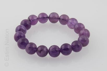 BRACELET AMETHYSTES
Stretchable bracelet...