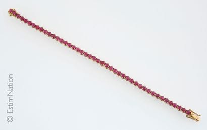 BRACELET VERMEIL ET RUBIS
Bracelet in vermeil...