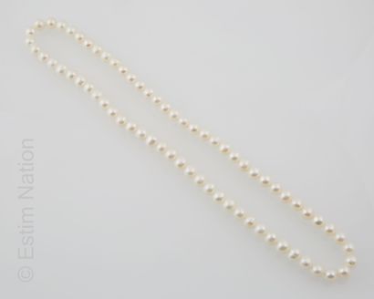 COLLIER PERLES
Collier composé de perles...