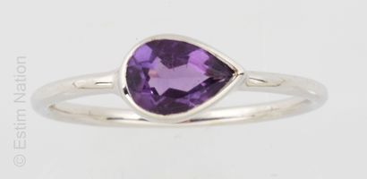 BAGUE OR ET AMÉTHYSTE
Ring in white gold...