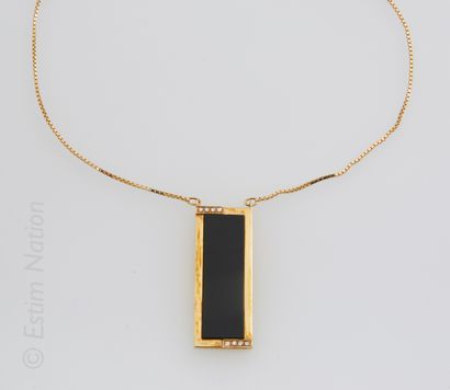 COLLIER OR ONYX
Necklace in 18k (750°/00)...