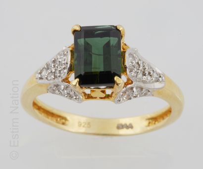 BAGUE VERMEIL, DIOPSIDE ET ZIRCONS
Bague...