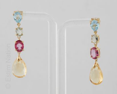 PENDANTS D'OREILLES VERMEIL, TOPAZES ET CITRINES
Pair...