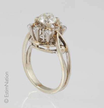 BAGUE SOLITAIRE DIAMANT
Solitaire ring in...